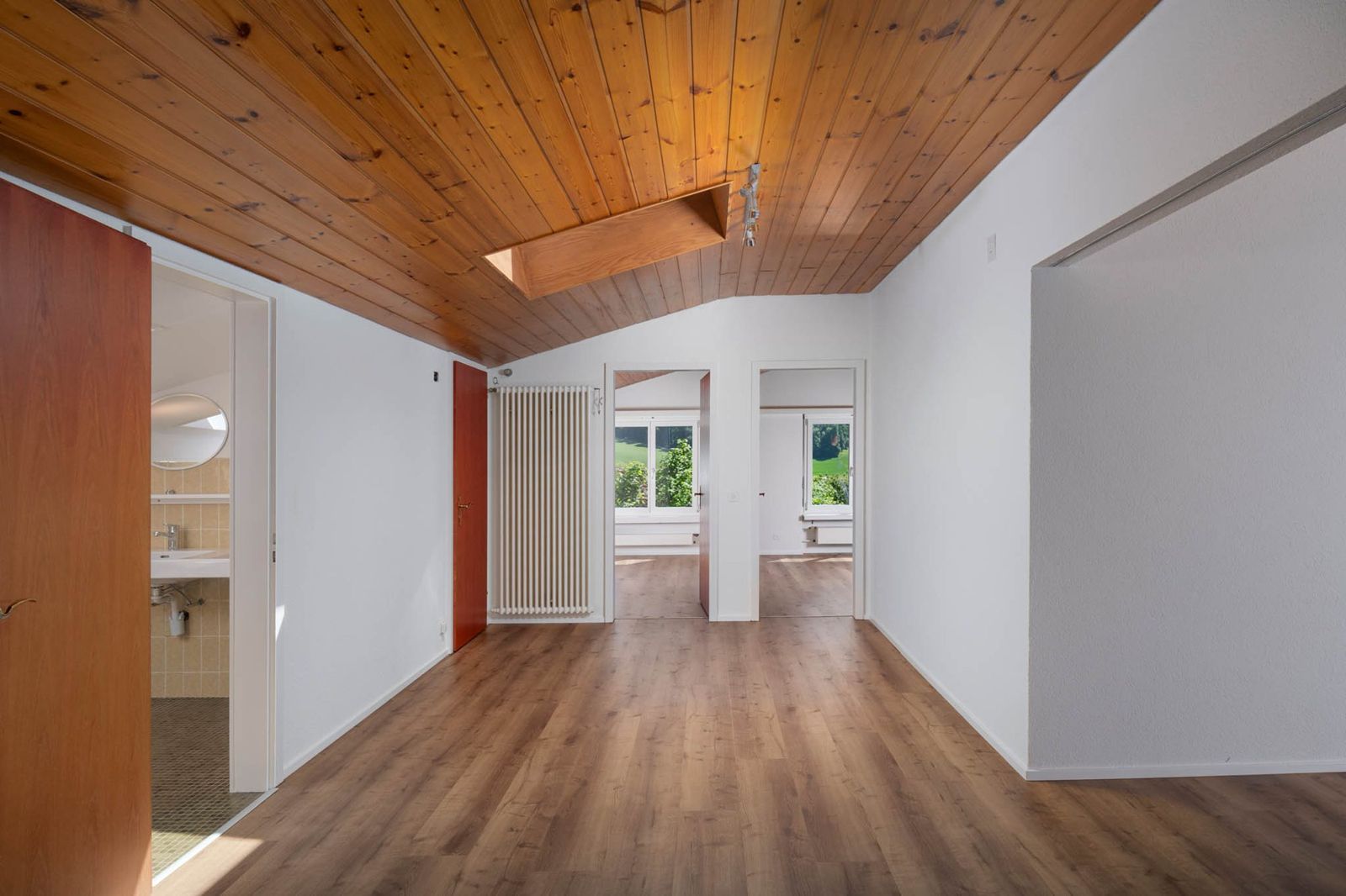 Grosszügige 3½-Zimmer-Dachwohnung mit Wintergarten!, Bild 8